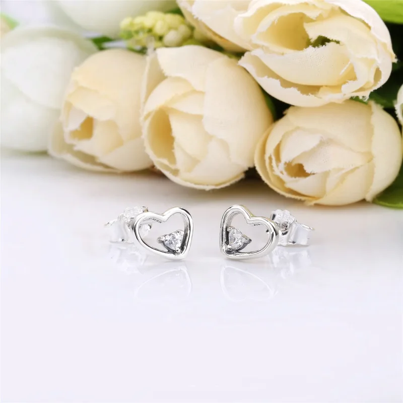 (bilde for) Pandora Asymmetrisk hjerte studøredobber med klare cubic zirconia - 297813CZ - Vis 3