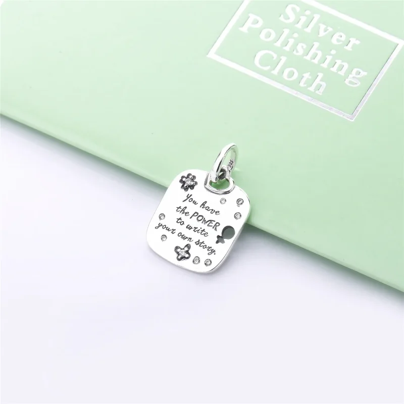 (bilde for) PANDORA Female Empowerment Motto Pendant - 397916CZ - Vis 3