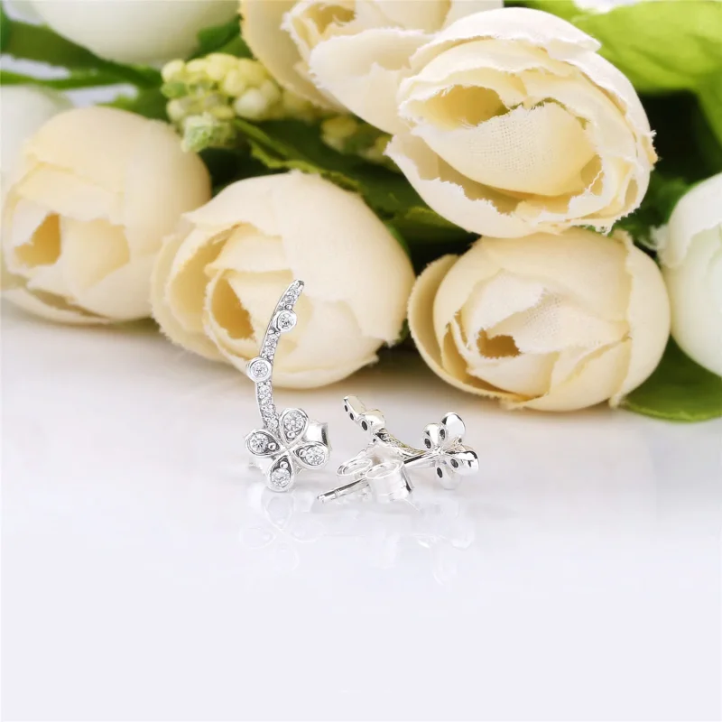 (bilde for) PANDORA draperte blomsterøreringer med fire kronblad - 297936CZ - Vis 4