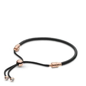 (bilde for) Pandora Moments Skinn Skyvearmbånd - 588059CBK