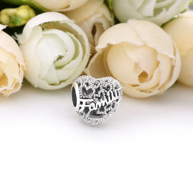 (bilde for) Pandora Family Heart Charm - 798571C00 - Vis 2