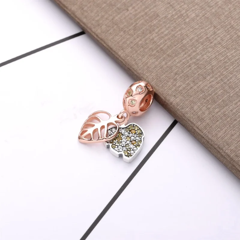 (bilde for) Pandora Funklende Blader Hengende Charm - 788247CZ - Vis 2