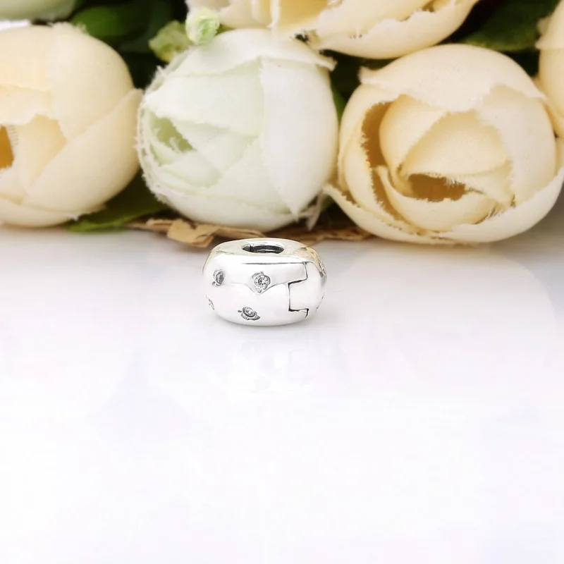 (bilde for) Pandora Sparkling Leaves klemmecharms - 798345CZ - Vis 2