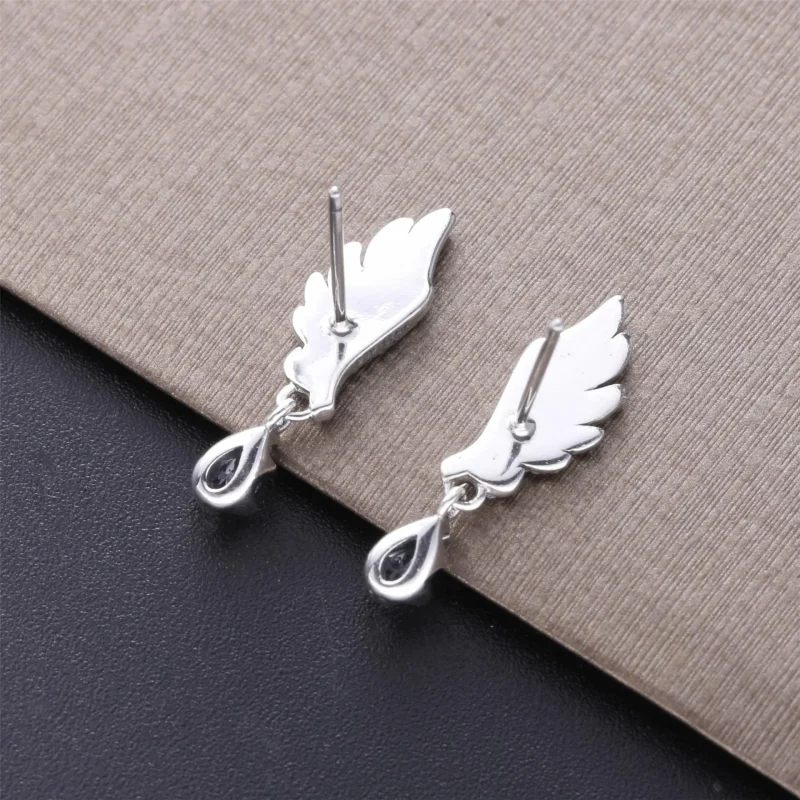 (bilde for) Pandora Dangling Angel Wing øredobber - 298493C01 - Vis 4