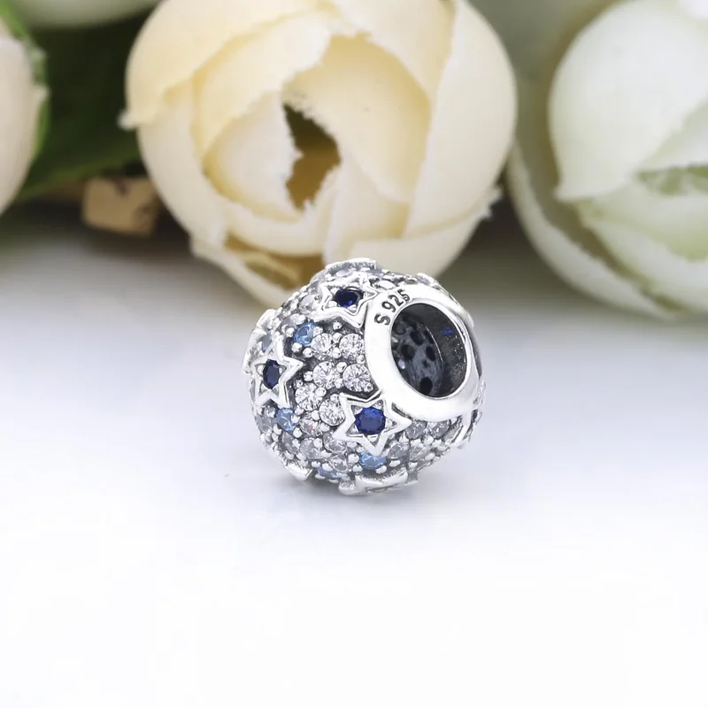 (bilde for) Pandora Elevated Stars Pavé charm - 798467C01 - Vis 4