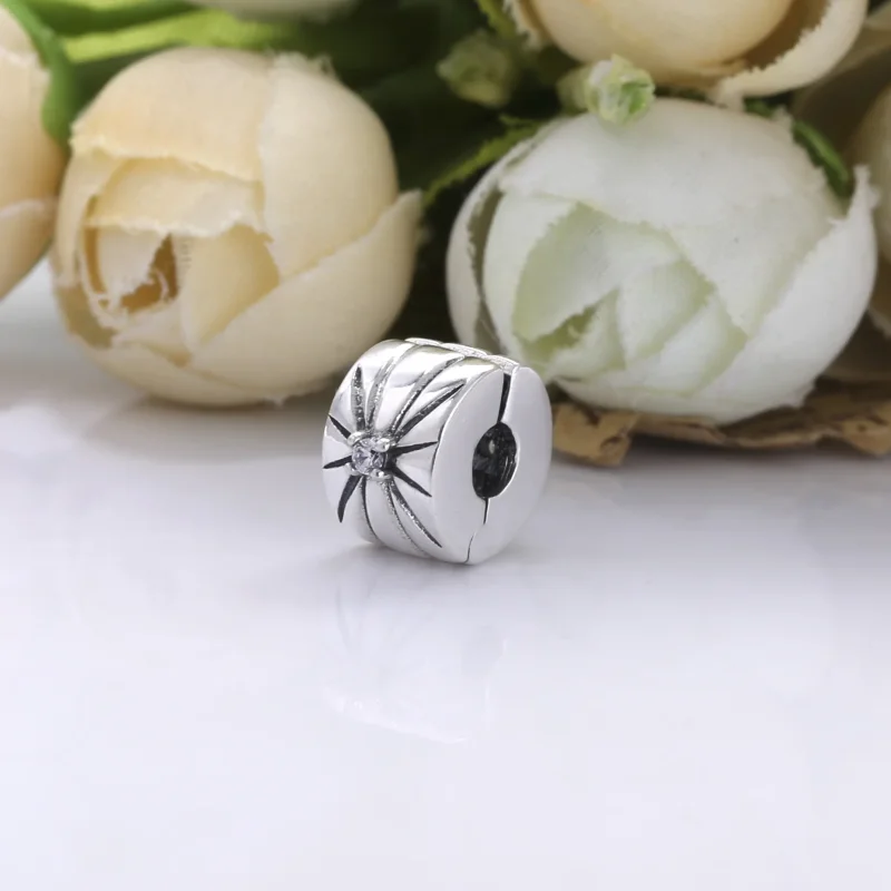 (bilde for) Pandora Glitrende Sunburst klemmecharm - 798614C01 - Vis 3