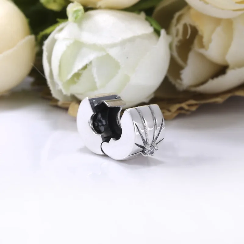 (bilde for) Pandora Glitrende Sunburst klemmecharm - 798614C01 - Vis 4