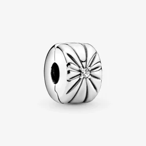(bilde for) Pandora Glitrende Sunburst klemmecharm - 798614C01