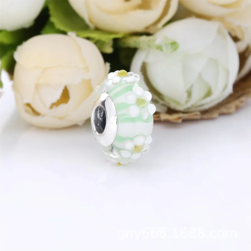 (bilde for) Pandora Daisy Glass Murano Charm - 798798C00 - Vis 2
