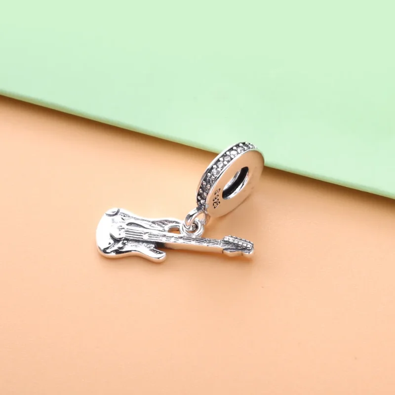 (bilde for) Pandora Elektrisk gitar Hengende Charm - 798788C01 - Vis 3