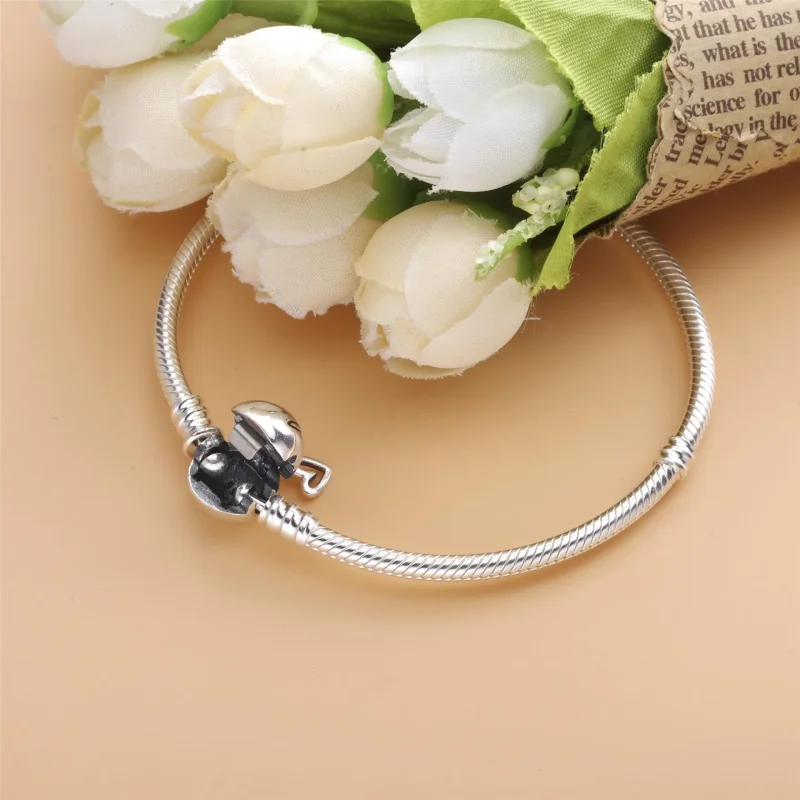 (bilde for) Pandora Moments Frihånd Hjerteformet klemme Slangekjedearmbånd - 598698C00 - Vis 2