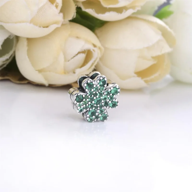 (bilde for) Pandora Pavé Firkløver Klemmecharm - 798601C01 - Vis 2