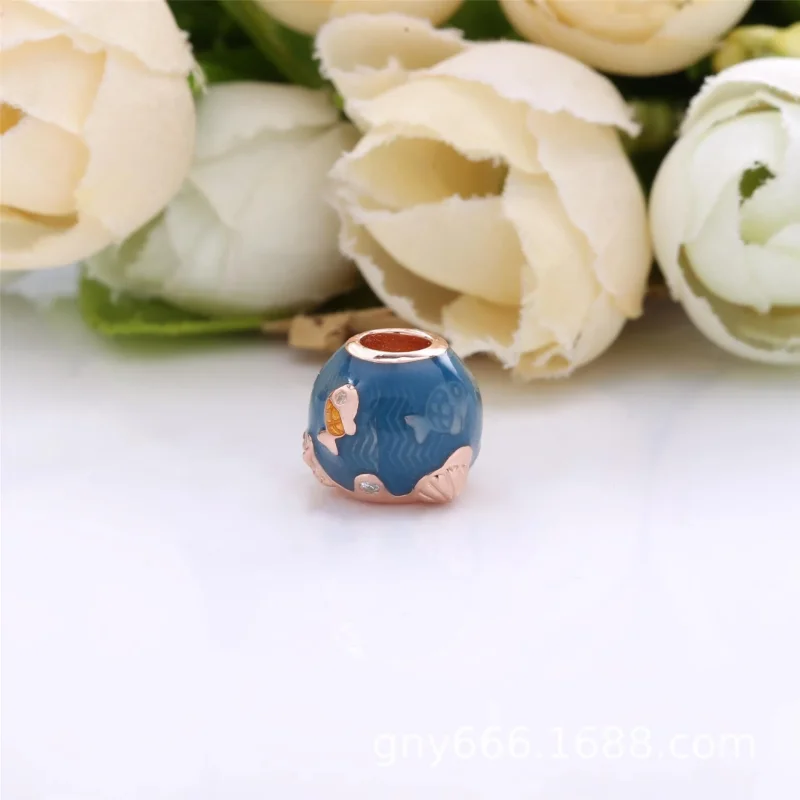 (bilde for) Pandora Skimrende Havbølger og Fisk Charm - 789004C01 - Vis 4