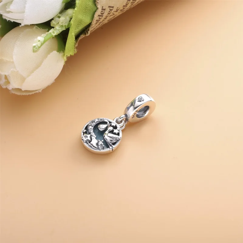 (bilde for) Pandora Stork og Funklende Stjerne Hengende Charm - 798895C01 - Vis 2