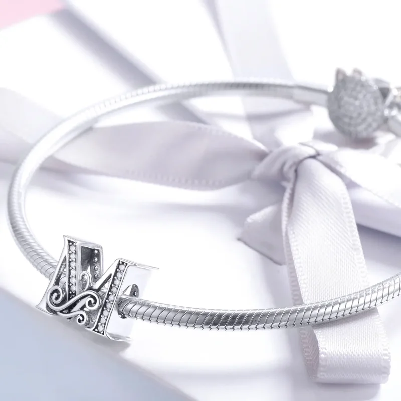 (bilde for)  Pandora Style Glitrende Pavé Flower Letter M Charm - BSC030-M - Vis 3