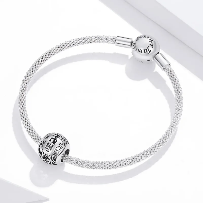 (bilde for)  Pandora Style Openwork Flower Letter U Charm - SCC1444-U - Vis 3