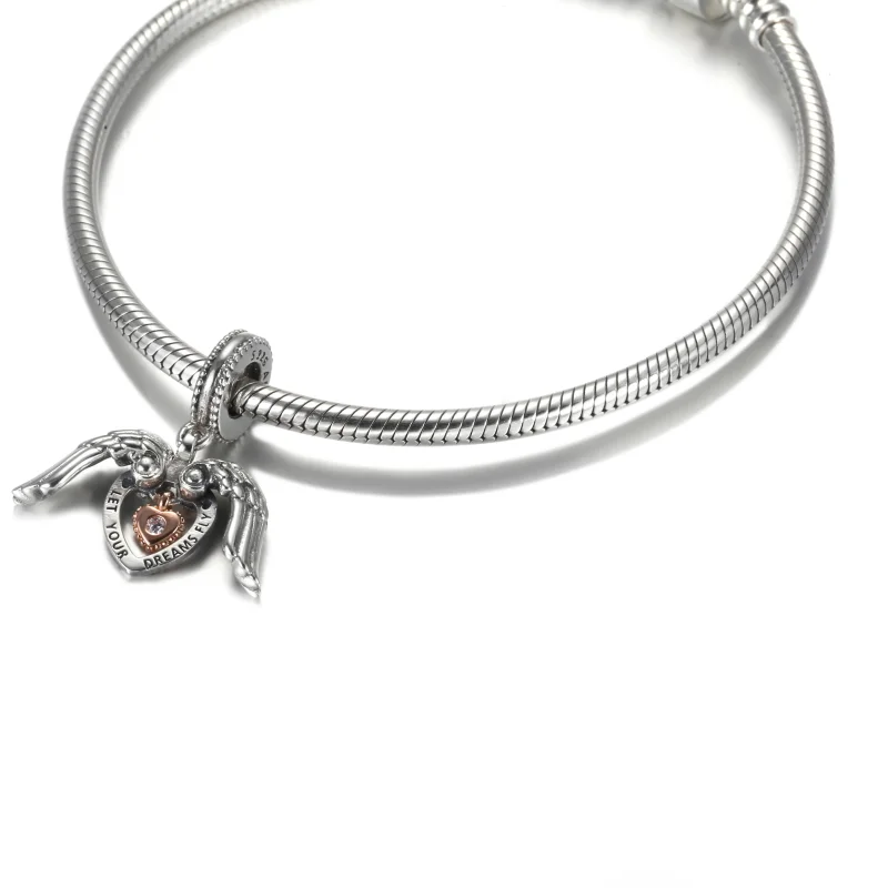 (bilde for) Pandora Club 2021 Englevinger og Hjerte Hengende Charm - 789296C01 - Vis 5