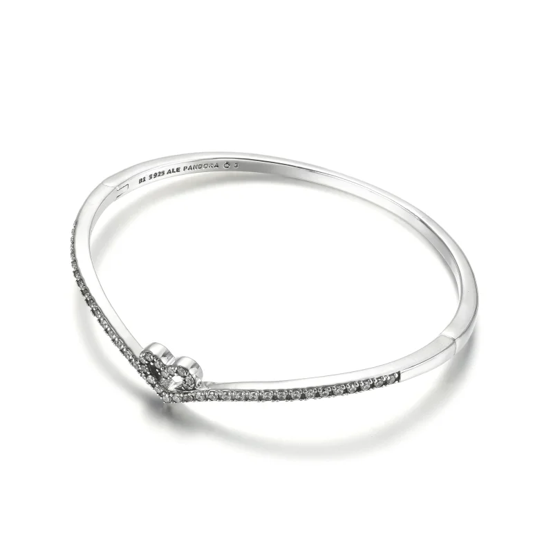 (bilde for) Pandora Funklende Ønskebeinhjerte Bangle - 599297C01 - Vis 2