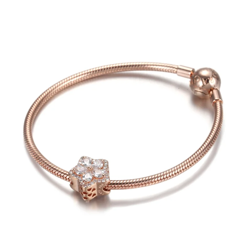 (bilde for) Pandora Funklende Snøfnugg Pavé Charm - 789224C01 - Vis 5