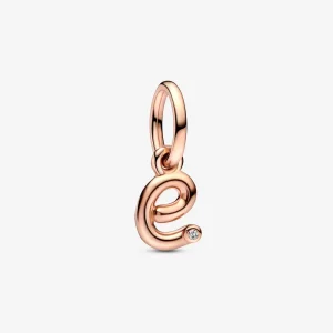 (bilde for) Pandora Bokstaven e Håndskrift Alfabet Hengende Charm - 782463C01