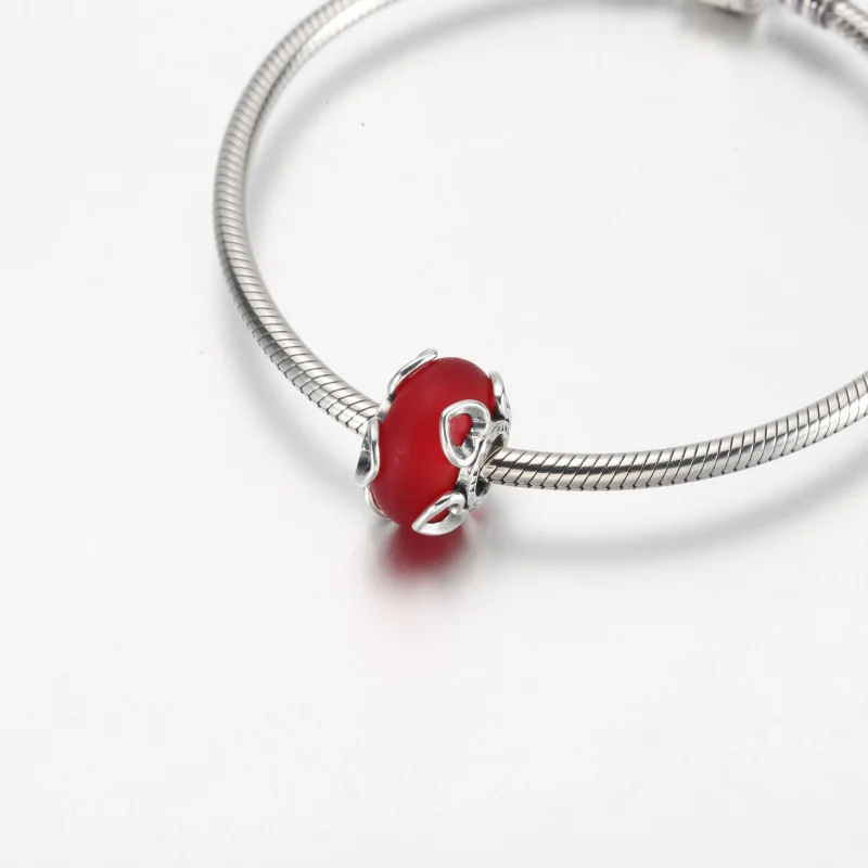 (bilde for) Pandora Frostet Rødt Muranoglass og Hjerter Charm - 792497C01 - Vis 5