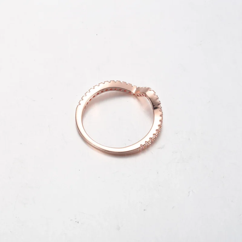 (bilde for) Pandora Funklende Bølge Ring - 182539C01 - Vis 4