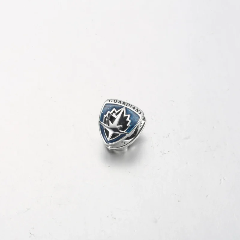(bilde for) Pandora Marvel Guardians of the Galaxy Rocket Raccoon & Groot Emblem Charm - 792 - Vis 3