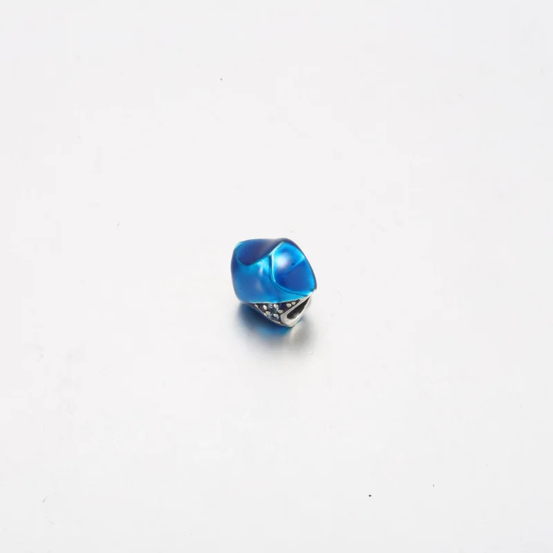 (bilde for) Pandora Star sterling silver charm with true blue and night blue crystal and tra - Vis 4