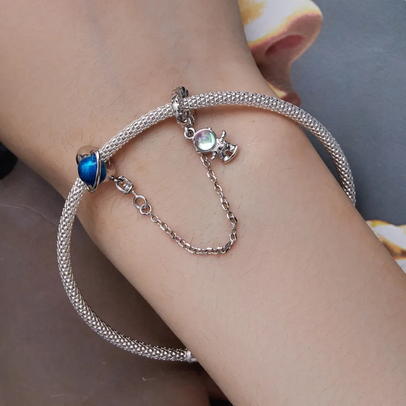 (bilde for) Pandora Style Astronaut and Planet Safety Chain - BSC792 - Vis 2