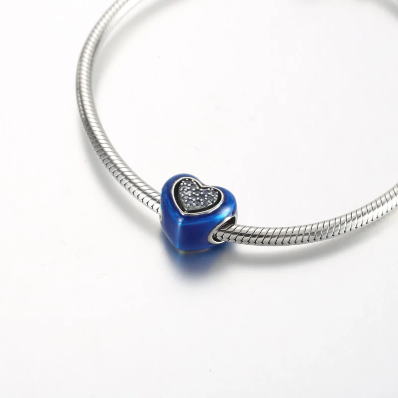 (bilde for) Pandora Blått Snurrende Hjerte Charm - 792750C01 - Vis 5