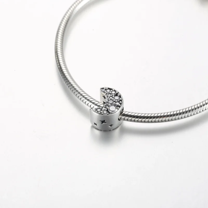 (bilde for) Pandora Funklende Halvmåne Charm - 792768C01 - Vis 5