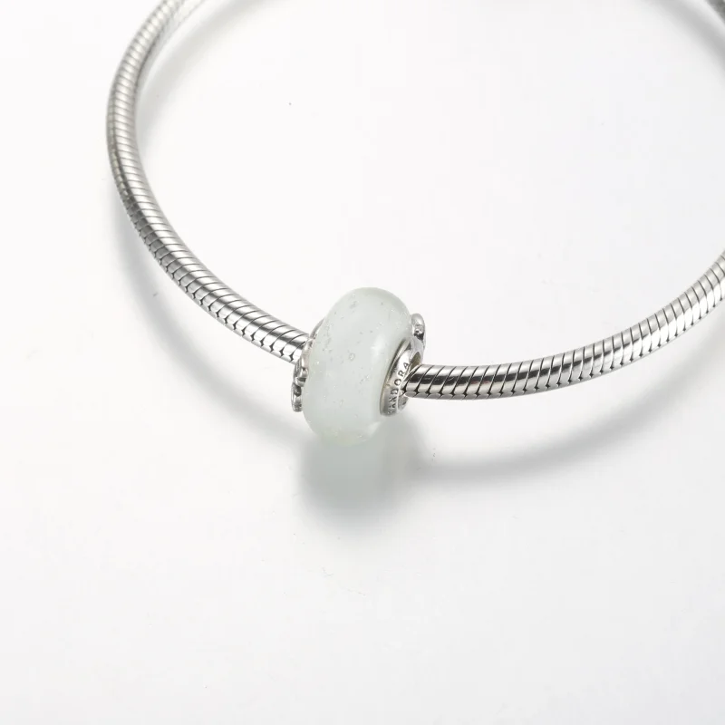 (bilde for) Pandora Glitrende Hvitt Muranoglass Mor og Kjærlighet Charm - 792655C00 - Vis 4