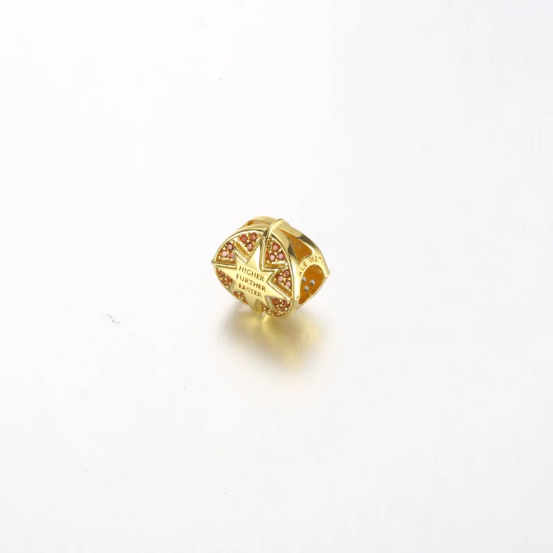 (bilde for) Pandora Marvel Captain Marvel Insignia Charm - 762744C01 - Vis 2