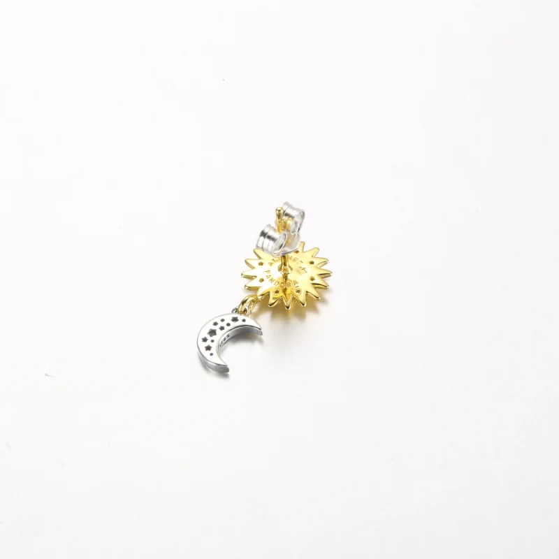 (bilde for) Pandora Sol og måne sterlingsølv og 14k gullbelagte dråpeøreringer med klar cubi - Vis 4