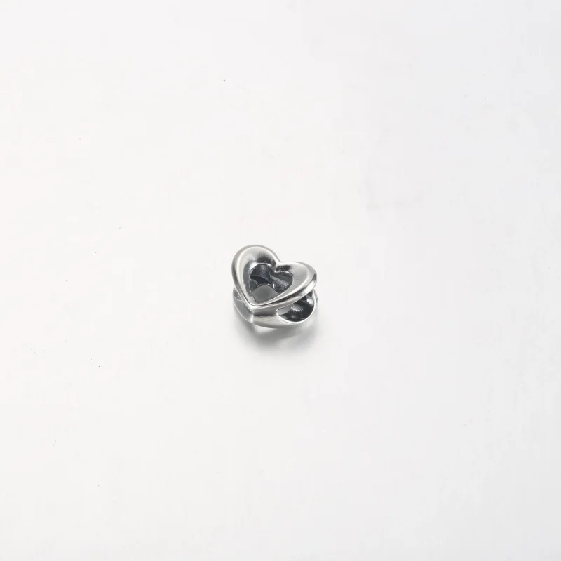 (bilde for) Pandora Strålende Åpent Hjerte Charm - 792492C00 - Vis 2