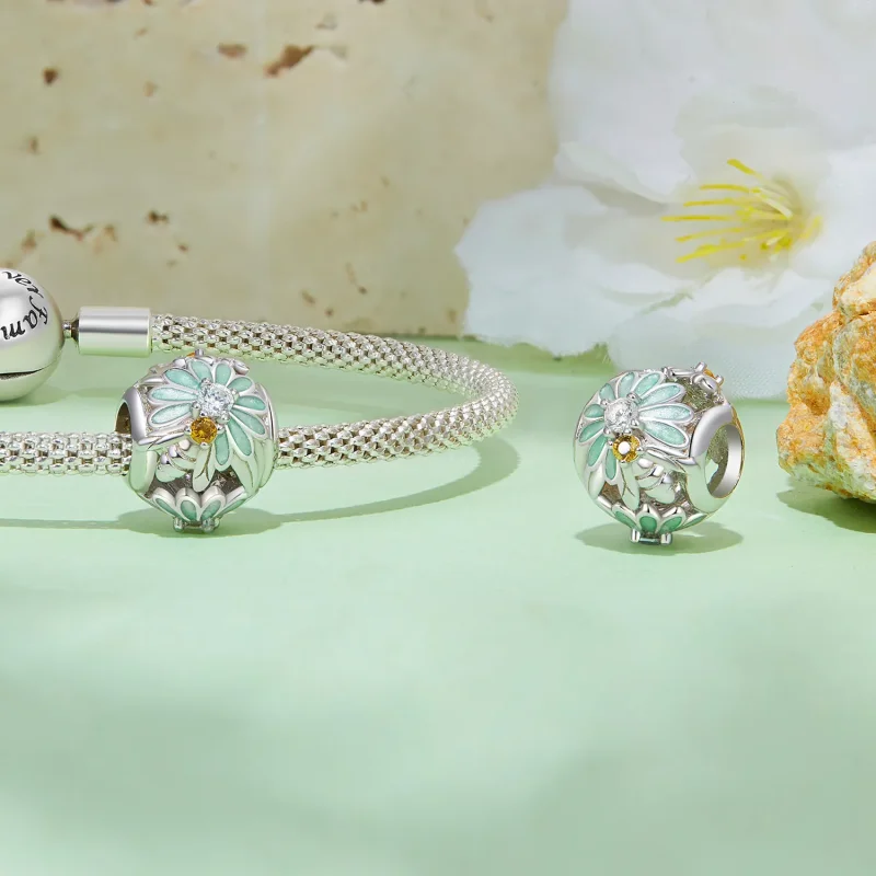 (bilde for) Pandora Style Bee Daisy Charm - BSC895 - Vis 4