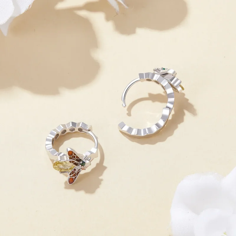 (bilde for) Pandora Style Bee Hoop øredobber - BSE808 - Vis 4