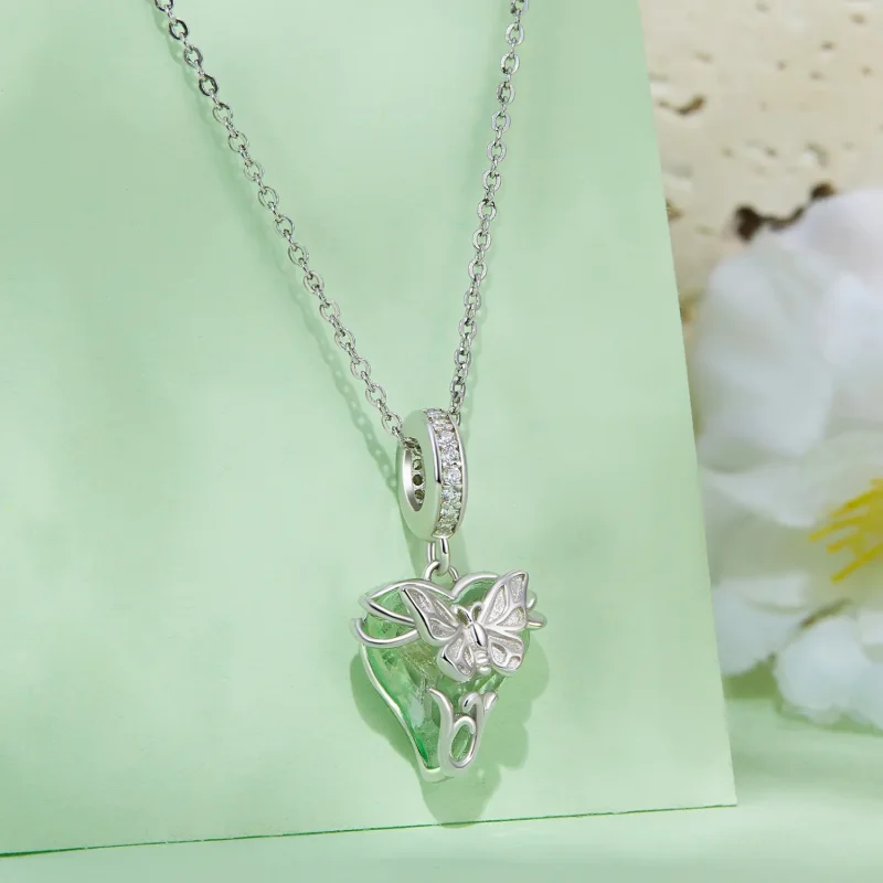 (bilde for) Pandora Style Little Flying Butterfly Dingle - BSC897 - Vis 2