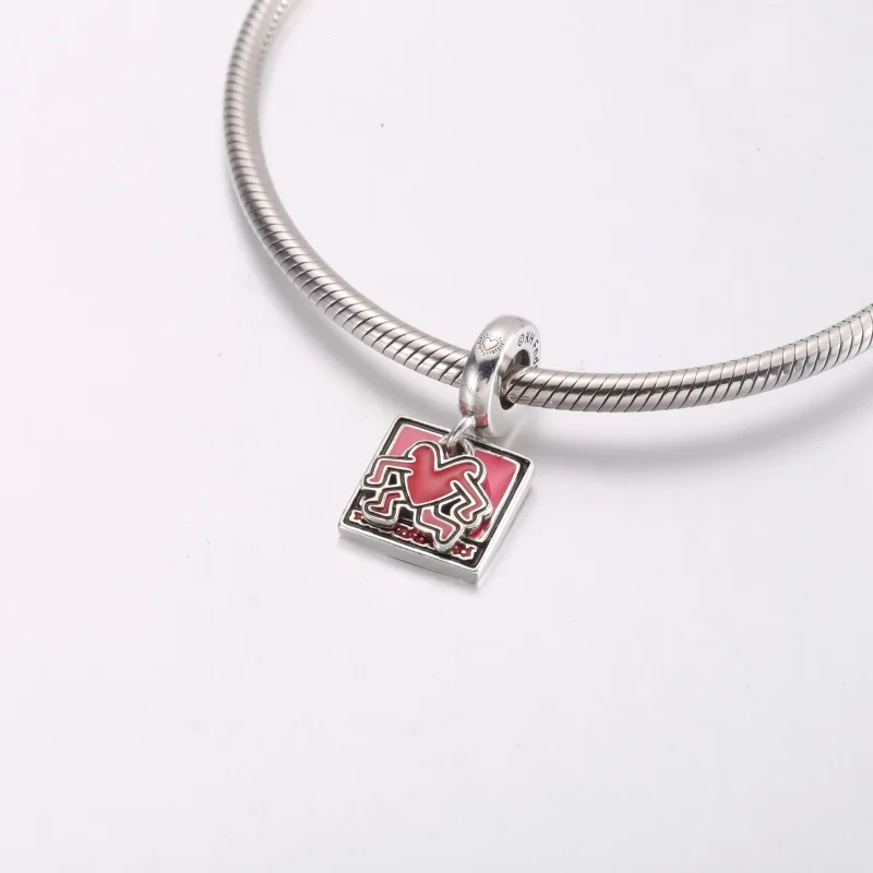 (bilde for) Keith Haring™ x Pandora Gående Hjerte Dobbel Hengende Charm - 792216C01 - Vis 5