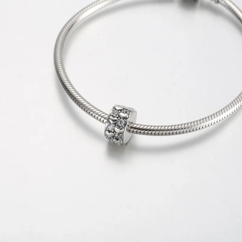 (bilde for) Pandora Evighetshjerter Funklende Klemmecharm - 792235C01 - Vis 4