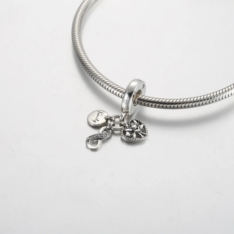 (bilde for) Pandora Familie for Alltid Trippel Hengende Charm - 792201C01 - Vis 4