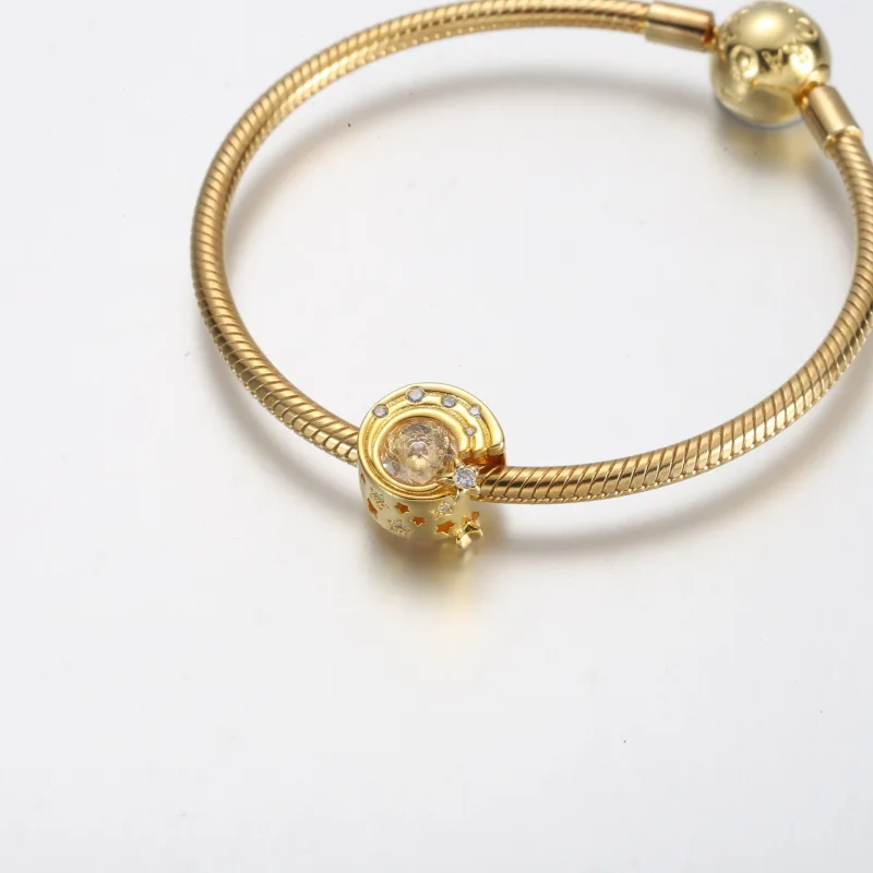 (bilde for) Pandora Funklende Asymmetrisk Stjerneskudd Charm - 762202C01 - Vis 5