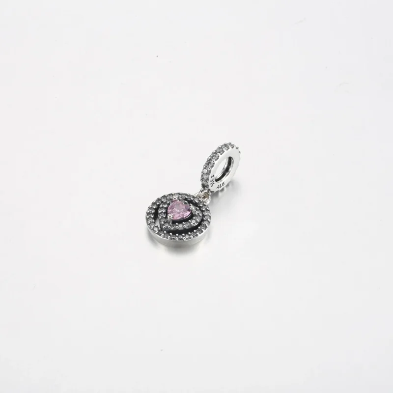(bilde for) Pandora Funklende Dobbel Halo Hjerte Hengende Charm - 791476C01 - Vis 2