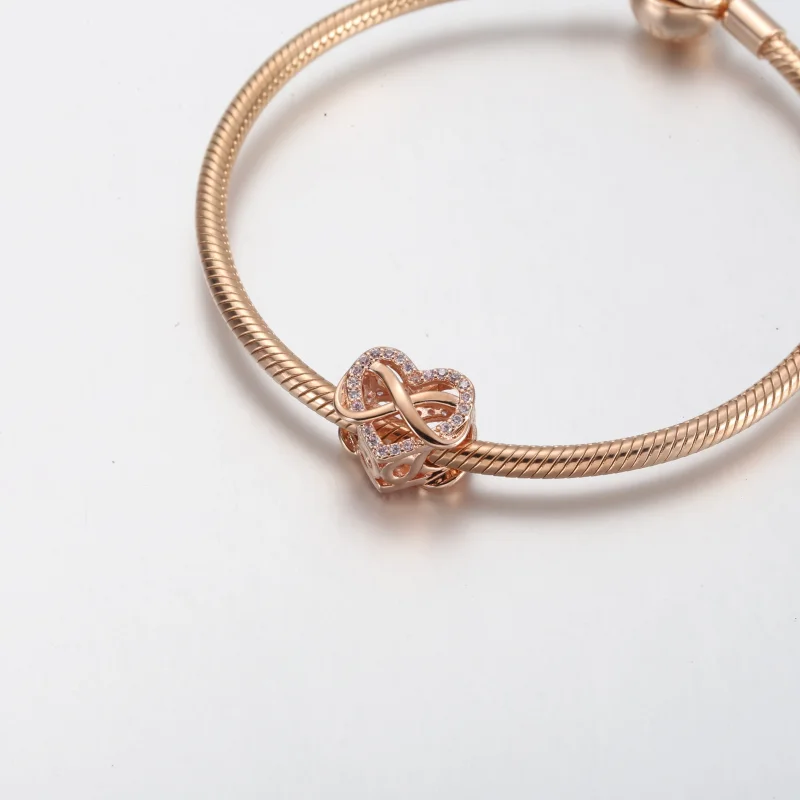 (bilde for) Pandora Funklende For Alltid Rosa Hjerte Charm - 782246C01 - Vis 4