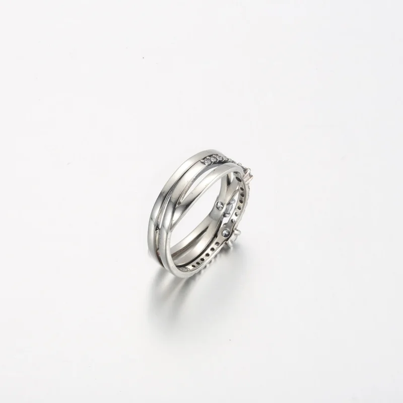 (bilde for) Pandora Funklende Trippel Båndring - 199400C01 - Vis 4