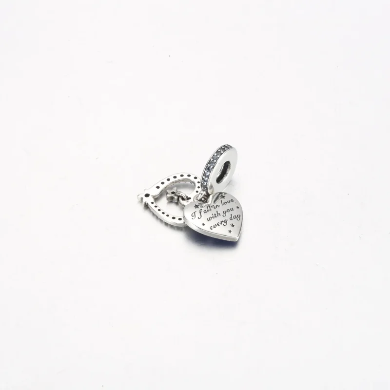(bilde for) Pandora Himmelsk Stjerneskudd Hjerte Dobbel Hengende Charm - 792356C01 - Vis 3
