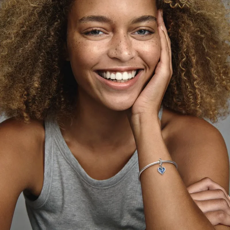 (bilde for) Pandora Himmelsk Stjerneskudd Hjerte Dobbel Hengende Charm - 792356C01 - Vis 6