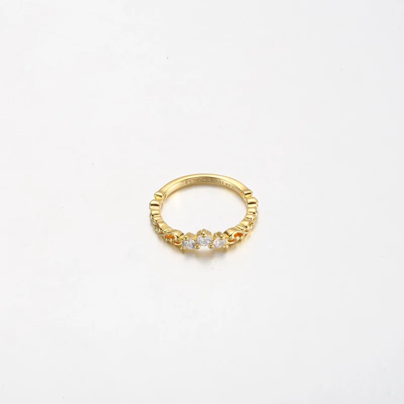 (bilde for) Pandora Kongelig Virvel Tiara Ring - 162232C01 - Vis 3