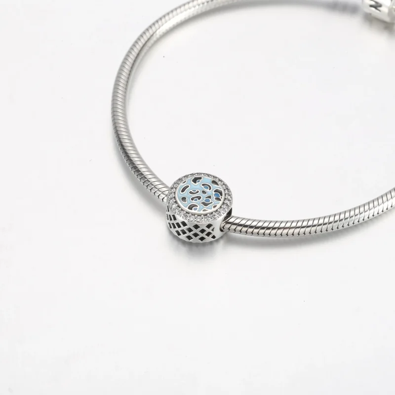 (bilde for) Pandora Leopardprint sterling sølv sjarm med klar cubic zirconia, pastellblå, hi - Vis 5