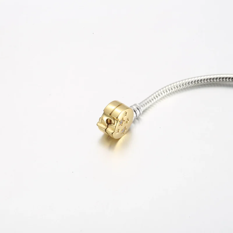 (bilde for) Pandora Moments Asymmetrisk Stjerneskudd Klemme Slangekjedearmbånd - 562205C01 - Vis 5